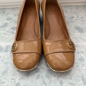 Tory Burch Brown Patent Leather Heels - 7 -EUC